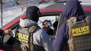 El Gobierno de Ecuador denuncia que un agente del ICE intentó entrar a su consulado en Minneapolis