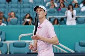 Sinner si scalda… sotto la pioggia. Rischio rinvio per la finale di Miami?