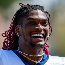 CeeDee Lamb Injury: In medical tent