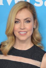 Amanda Schull