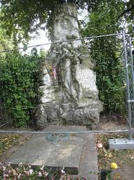 Johan Strauss Grave – Bild von Zentralfriedhof, Wien – TripAdvisor