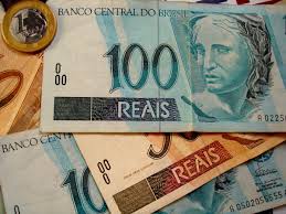 INSS vai pagar 13º salário a novos aposentados e pensionistas em novembro. Confira calendário