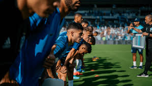 Grêmio faces Fluminense for playoff positioning, can home team upset Serie A's 6th-ranked rival tonight?