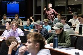 Landman TV show inspires new class at TCU, teaching students the ‘real world thing’
