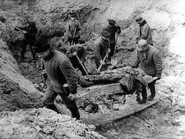 Resultado de imagem para Massacre da Floresta de Katyn