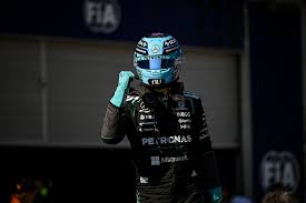 Russell se queda con la pole tras un cierre caótico en Spielberg