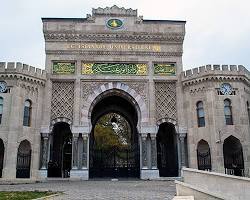 İstanbul Üniversitesi Tarihi Kapısı resmi