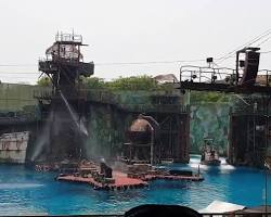 Gambar WaterWorld show at Universal Studios Singapore