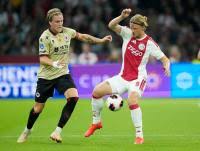 🔴 Vlak voor rust incasseert Ajax verrassende gelijkmaker