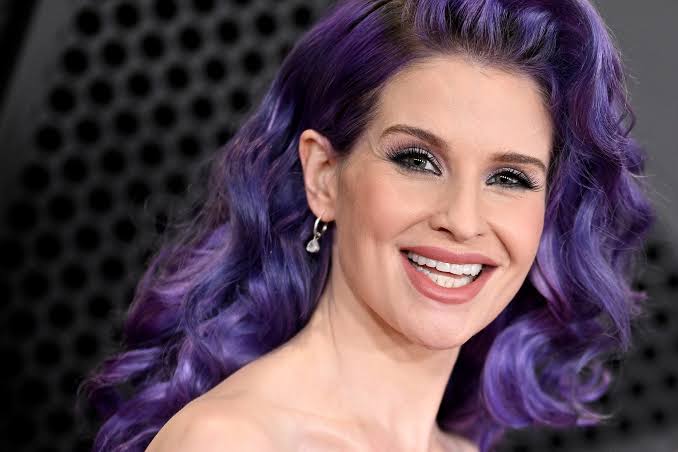 Kelly Osbourne's Dramatic New Look Has Fans Comparing Her to Another  Reality Star