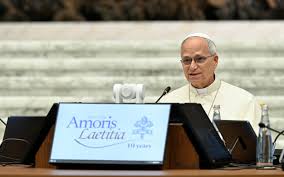 El Papa León XIV pide a los obispos “valentía” para responder a familias en dificultad