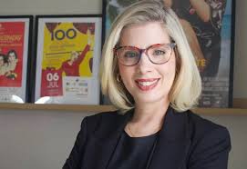 Dani Valente: Da TV à Fé! Conversão, Vida em Orlando e Fibromialgia! - Imagen principal del artículo