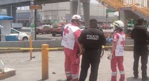 Hallan a hombre sin vida en estacionamiento de Monterrey