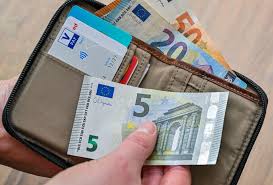Kindergruppe findet Geldbörse von Senior (71) und bekommt dann ein Lob — Nordkurier