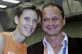 Ingrid Visser y su pareja, Lodewijk Severin, en un cartel tras su desaparición Efe - Ingrid-Visser-y-su-pareja-Lode_54374920187_54028874188_960_639