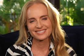 Angélica Revela Tudo! A Pressão Para Voltar à TV É Real?! 😱