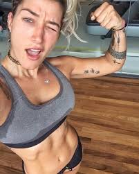 Resultado de imagem para gabriela pugliesi