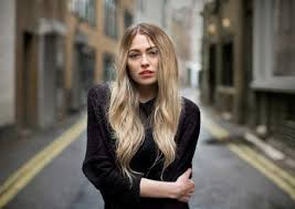 Résultat de recherche d'images pour "abigail halliday"