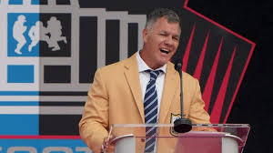 'He's going to burn every bridge': HOFers react to Adam Vinatieri's speech