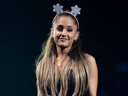 Résultat de recherche d'images pour "photos ariana grand 2015"