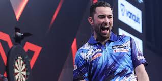 HUMPHRIES ADMITS NEW SMILE HAS BOOSTED CONFIDENCE ON THE OCHE