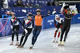 Jens van 't Wout conquista ouro inédito nos 1500m da patinação de velocidade em pista curta