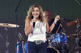 Gretchen Wilson Was Completely Broke When Her Biggest Hit Was on the Charts