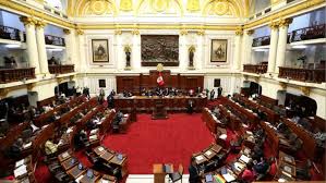 Congreso: denuncian gasto de más de 900 millones de soles en pago de planillas
