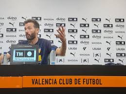 Carlos Corberán: «La ambición no depende del rival, la ambición depende de tu ilusión»