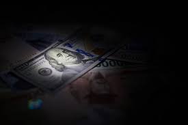 Dólar en Colombia: ¿Por Qué Bajó de $4.000 y Qué Esperar en 2025? - Imagen ilustrativa del artículo