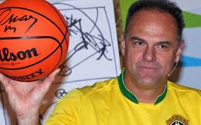 Lenda do basquete, Oscar Schmidt entra para Hall da Fama do COB