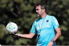 A resposta de Artur Jorge direcionada a Wesley, Lucho Rodríguez e João Costa