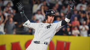 Yankees take the lead with four-run 7th