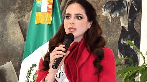 Miss Universo 2025 asegura que a pesar de críticas NO piensa renunciar