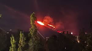 Large brush fire burning above Slate Canyon in Provo