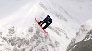 Snowboard slopestyle action