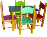 Mesa infantil con sillas