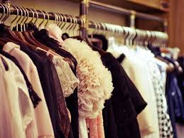 Risultati immagini per capo abbigliamento donna