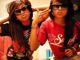 Résultat de recherche d'images pour "swag girls"