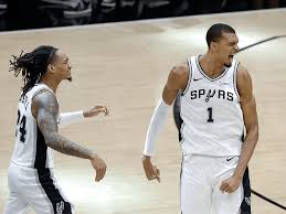 Spurs vs. Thunder live updates: 2026 NBA playoffs Game 5 start time, picks and predictions
