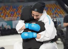رئیس جمهور به دختر کاراته کا پیام داد