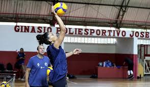 Time de Santos sonha com um lugar na elite do vôlei
