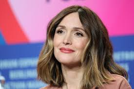 Rose Byrne Shines in Broadway's 'Fallen Angels' Revival