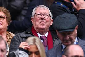 ‘Manchester United-icoon Sir Alex Ferguson met ambulance naar ziekenhuis gebracht voor duel met Liverpool’