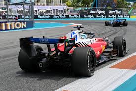 Ferrari’s new rear wing fails Leclerc in chaotic Miami finale