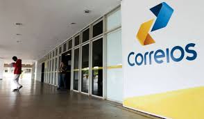 Correios não aguentam mais a crise e determinam o fim do serviço no Brasil após 44 anos