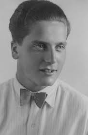 Thomas WEIHS, born on April 30th, 1914 in Vienna/Austria (entitled residency (&#39;heimatberechtigt&#39;) for Vienna/Austria, Citizenship: Austria), son of Richard ... - 40865_Weihs_Thomas_as_a_young_medical_student_in_Vienna
