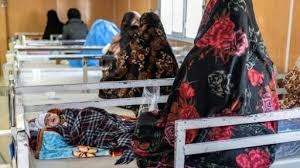 Afghan mothers seek hospital help for malnourished children
