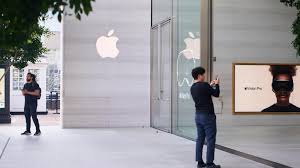 Apple lanza el iPhone 17e y aumenta su almacenamiento base