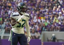 Patriots sign former Texans defender, veteran pass rusher, ahead of playoff matchup